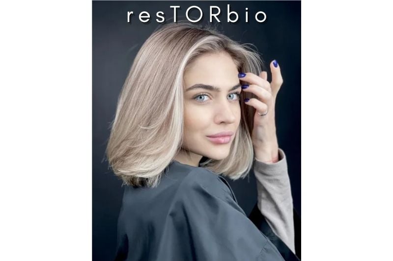 Medium-Length Feathered Hair
