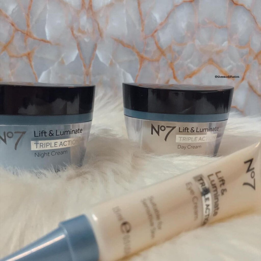 No 7 Lift & Luminate