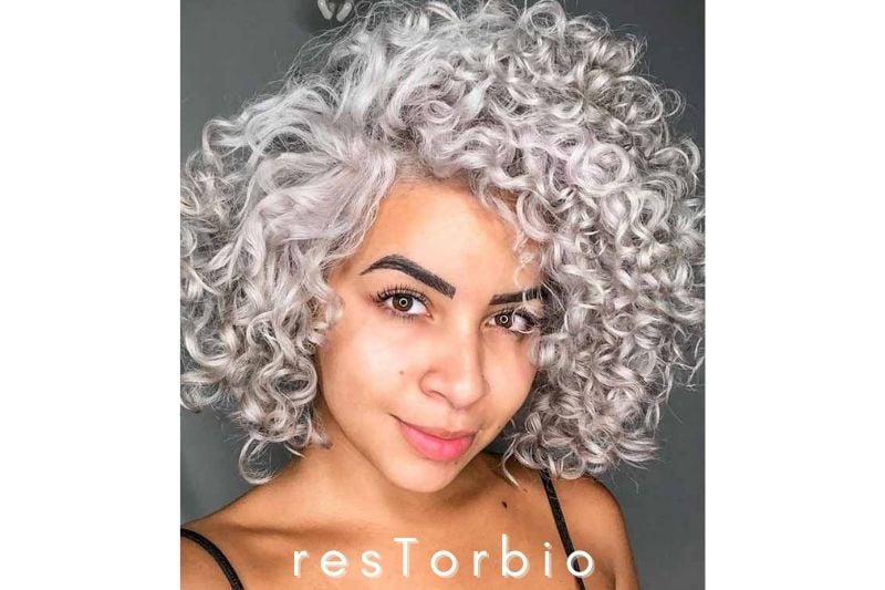Face-Shape Blonde Curls