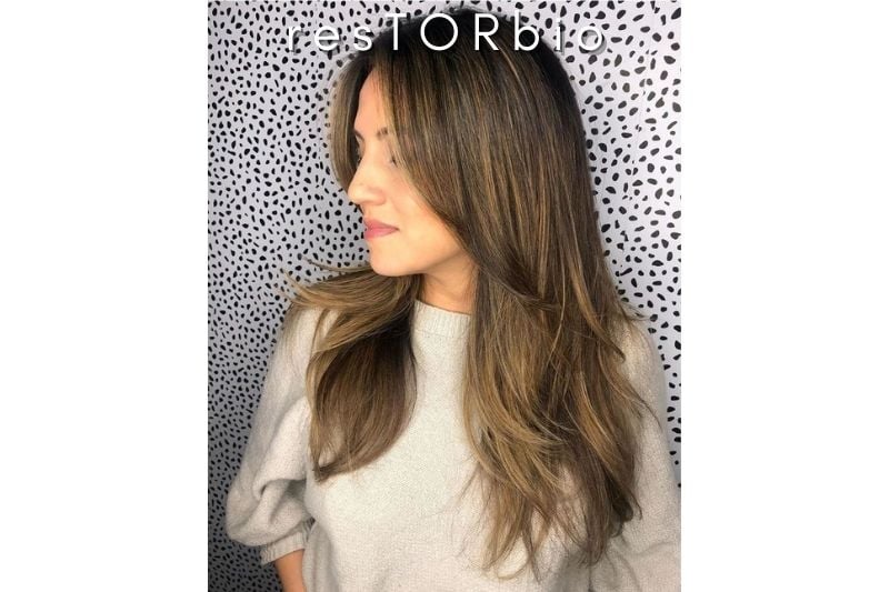 Chic Feathered Cut with Balayage