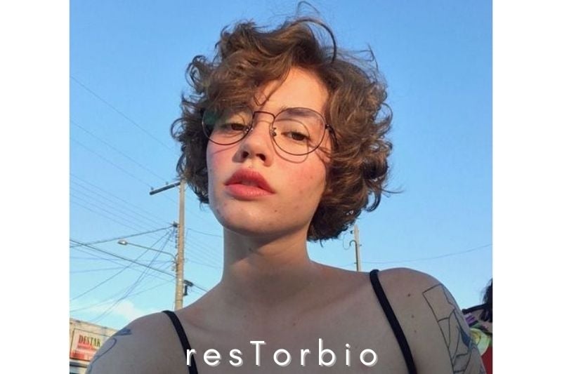 Relaxed Curls For Short Hair